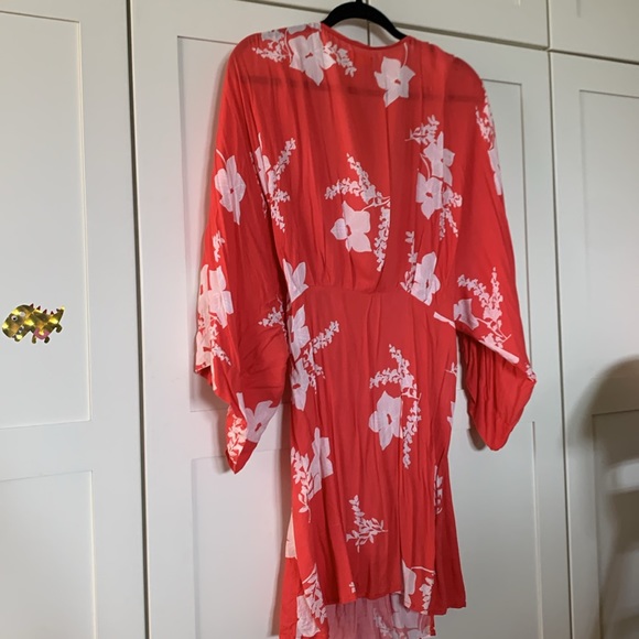 GILLIA DRESS - Picture 2 of 7